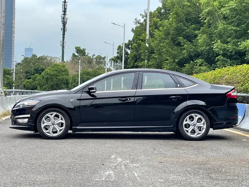 FORD MONDEO - WINNER 2012