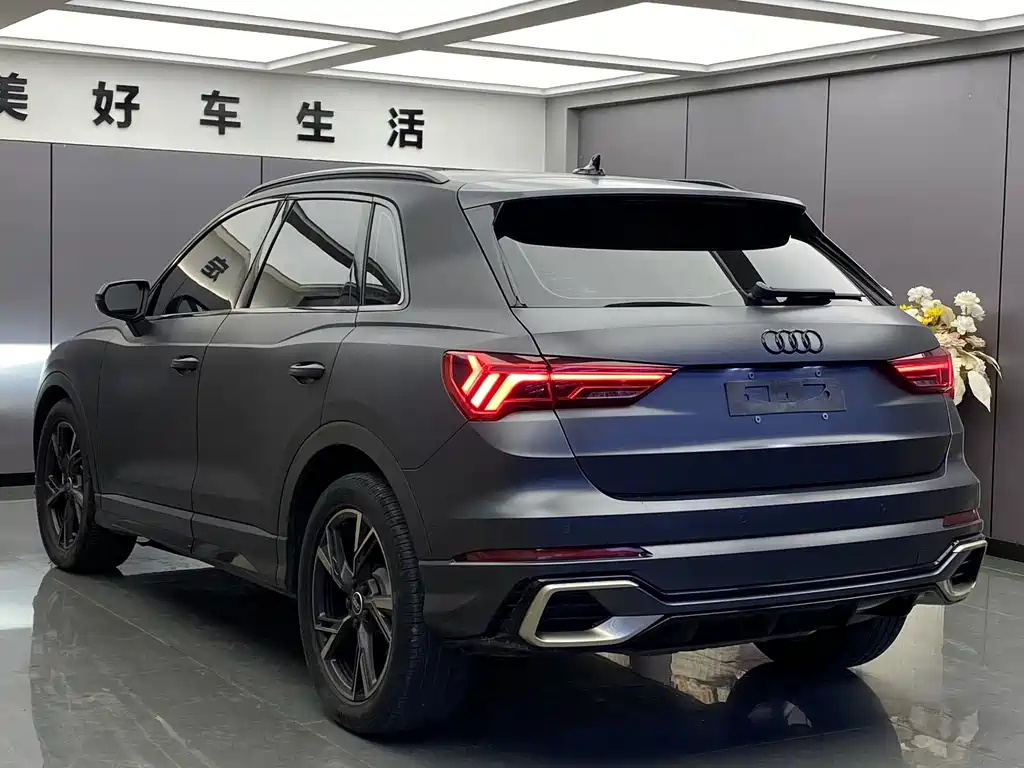 AUDI Q3 2024