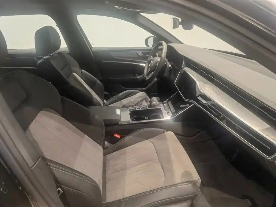 AUDI A6L 2021