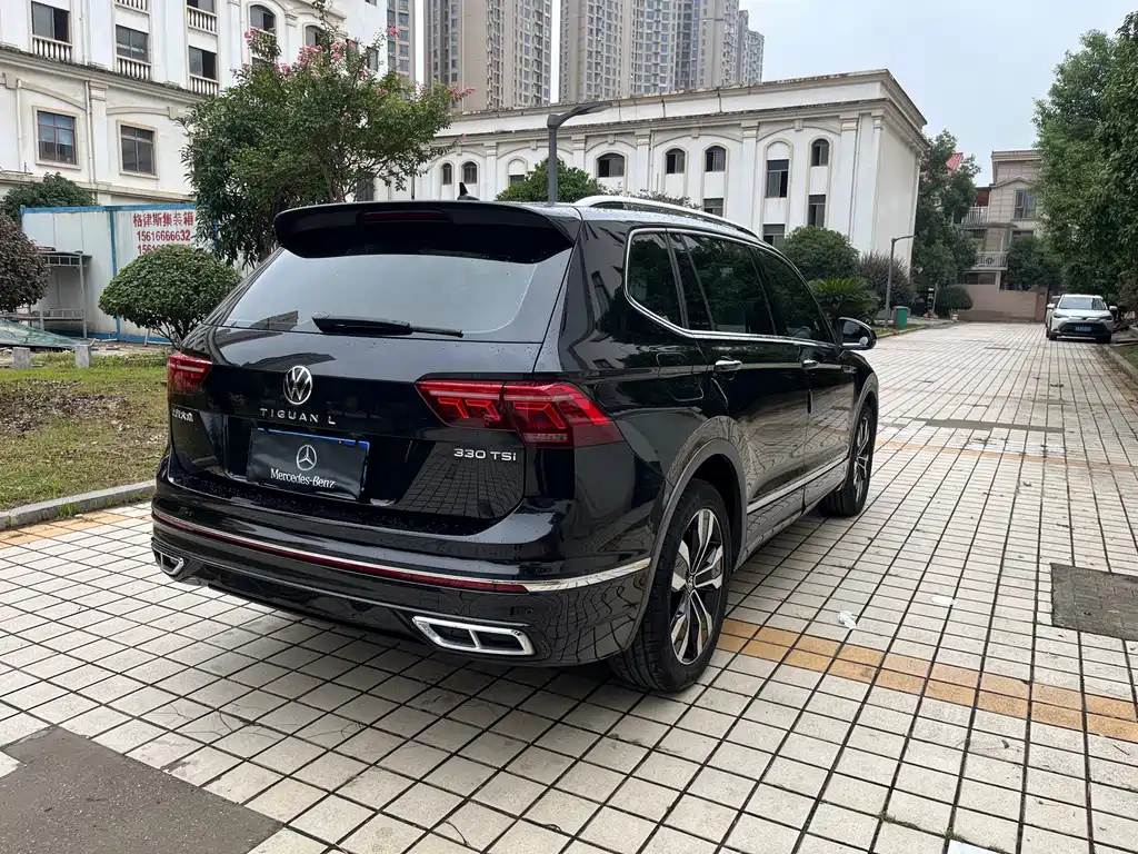 VOLKSWAGEN TIGUAN L 2022