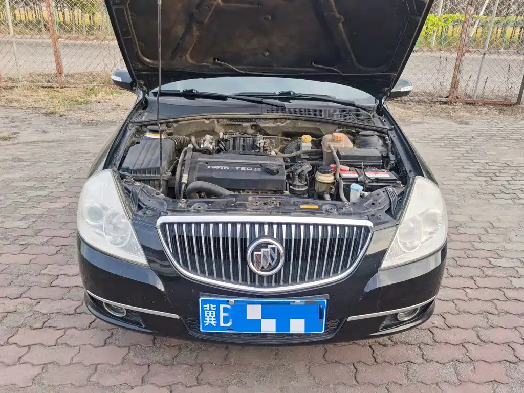 BUICK EXCELLE 2011