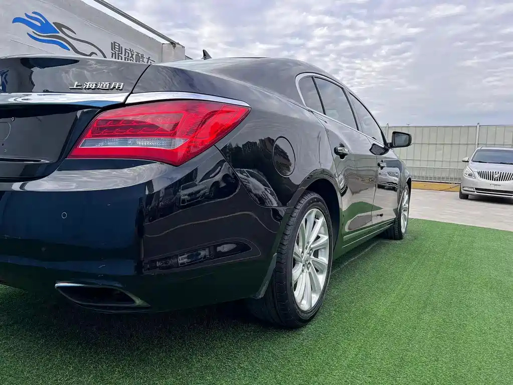 BUICK LACROSSE 2013