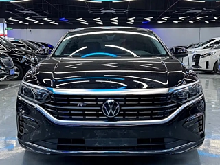 VOLKSWAGEN PASSAT 2022