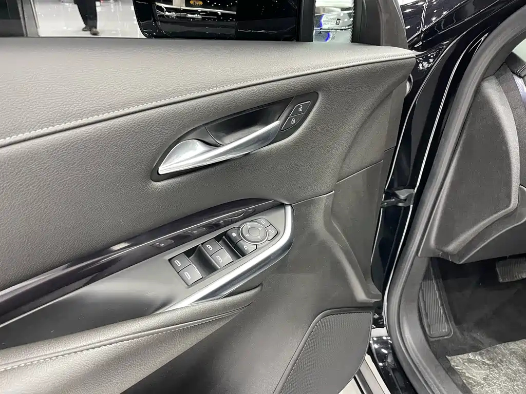 CADILLAC XT4 2021