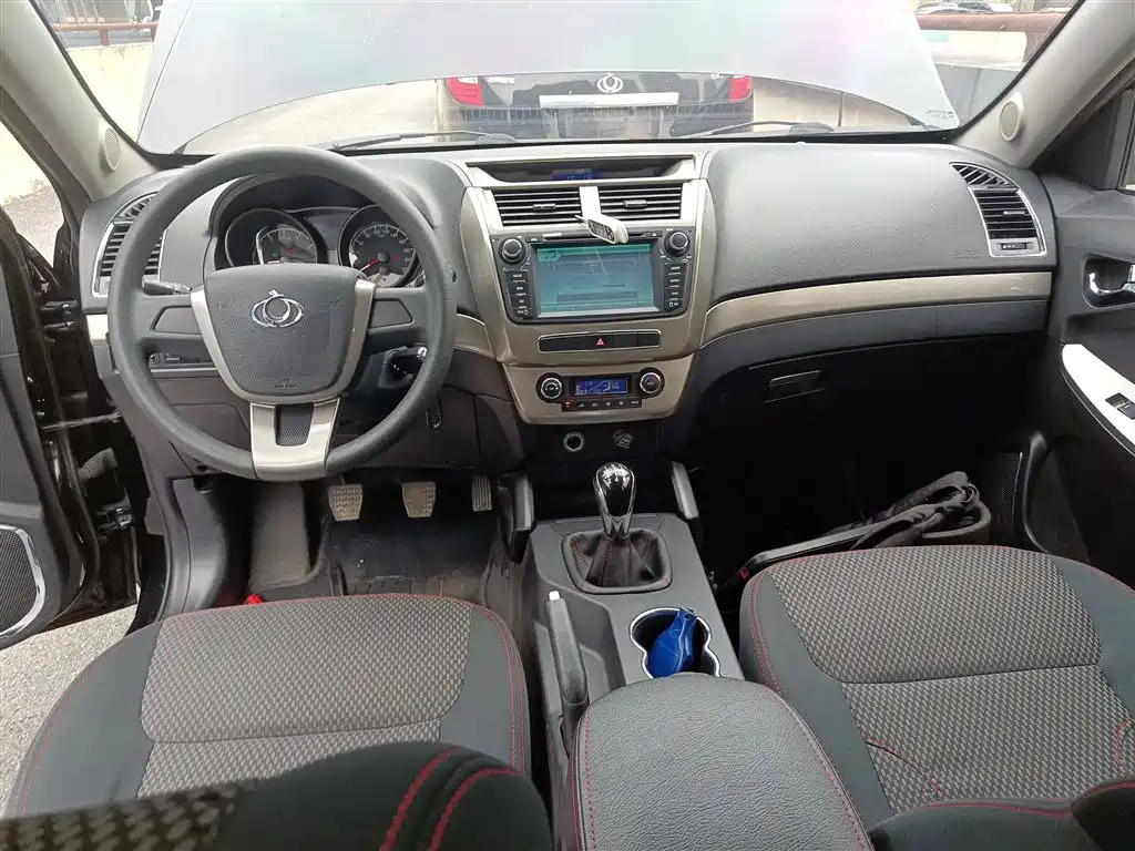 GEELY AUTO GX7 2015