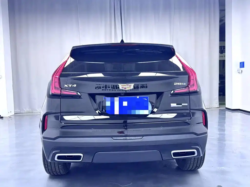 CADILLAC XT4 2024
