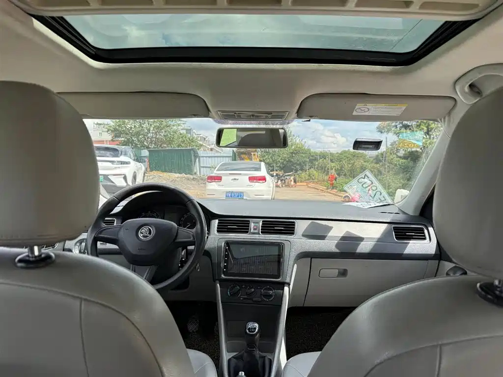 SKODA RAPID 2016