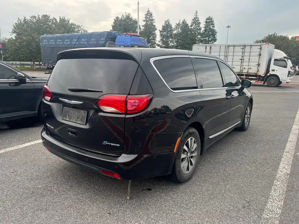 CHRYSLER BIG 捷龙PHEV IMPO 2024