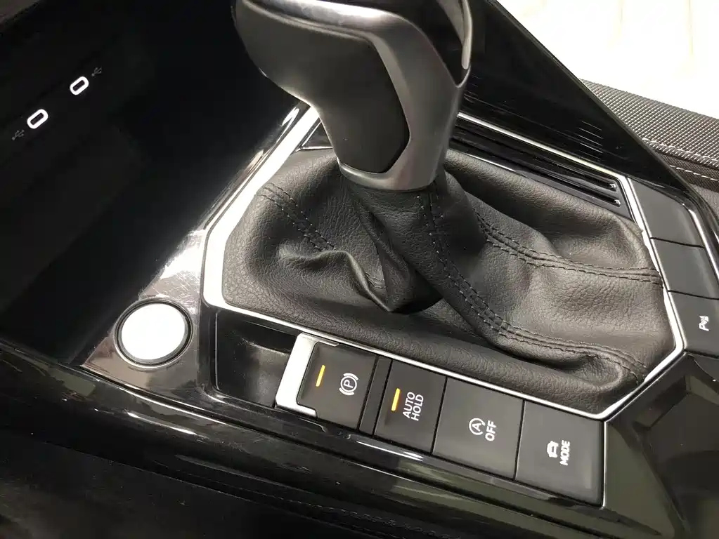 VOLKSWAGEN TAYRON 2023