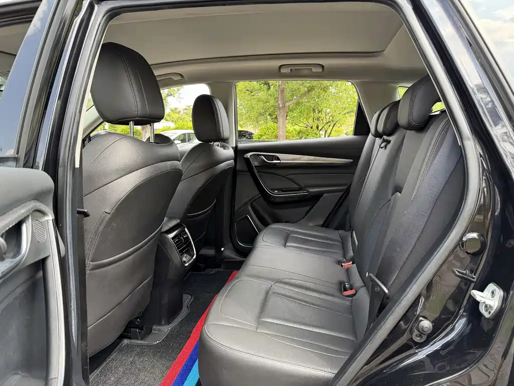 DONGFENG AX7 2019