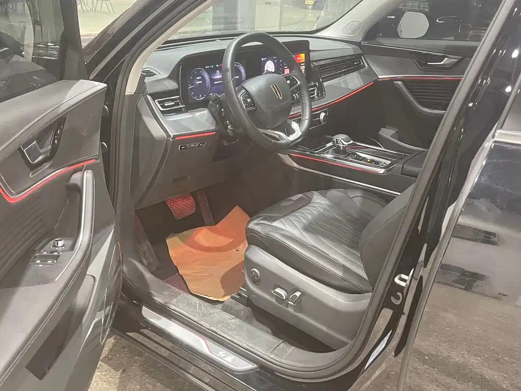 HONGQI HS5 2023
