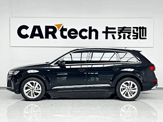 AUDI Q7  2023