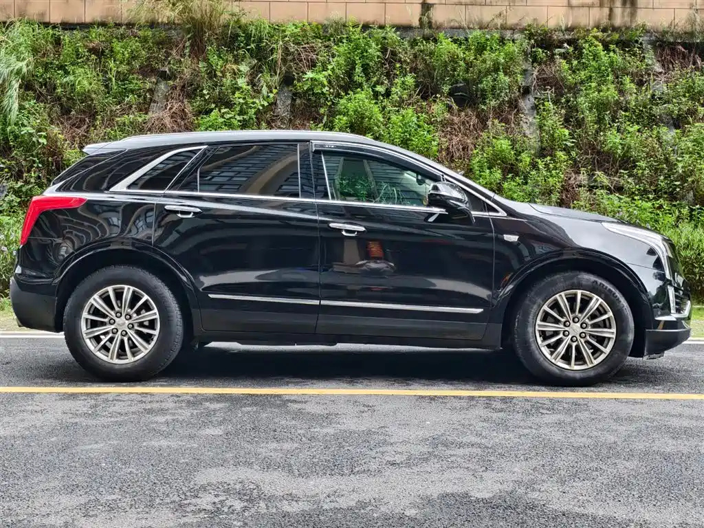 CADILLAC XT5 2018
