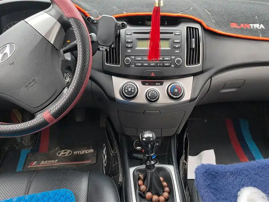 HYUNDAI CELESTA 2015