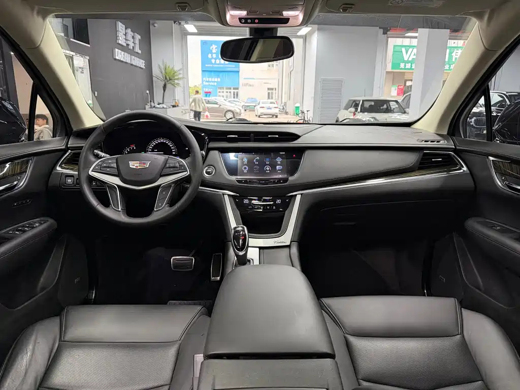 CADILLAC XT5 2016