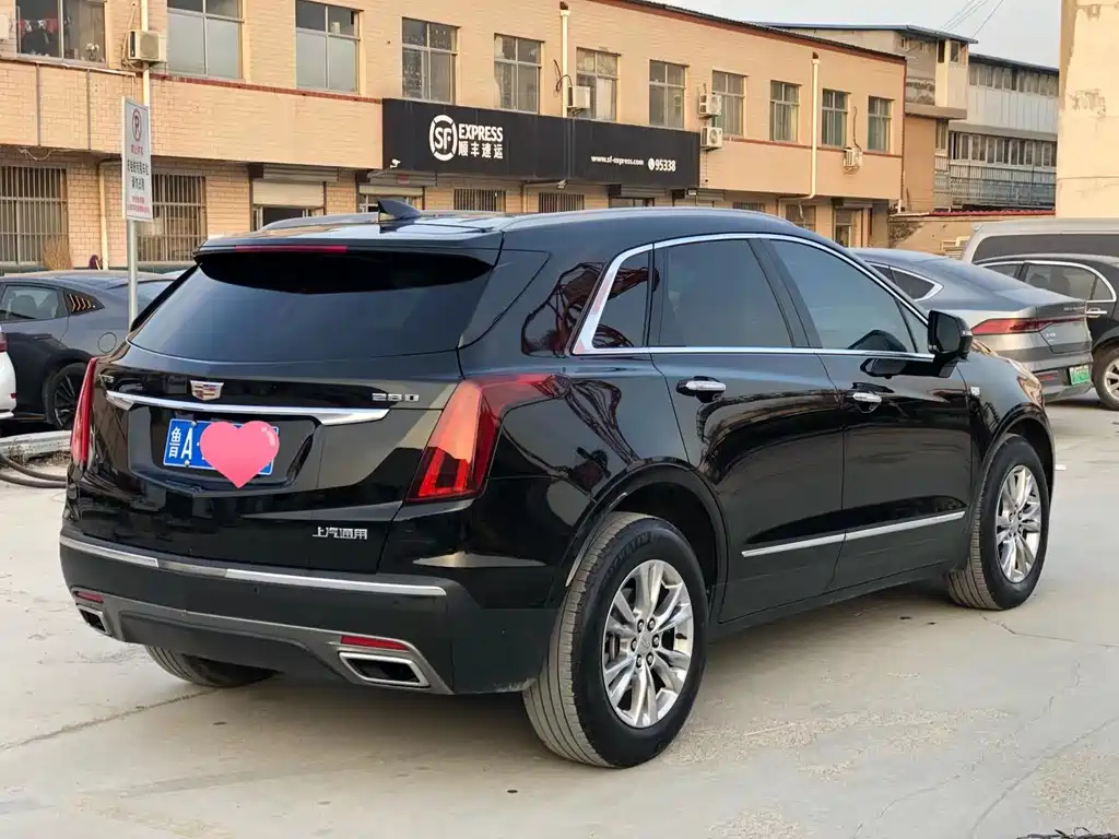 CADILLAC XT5 2021