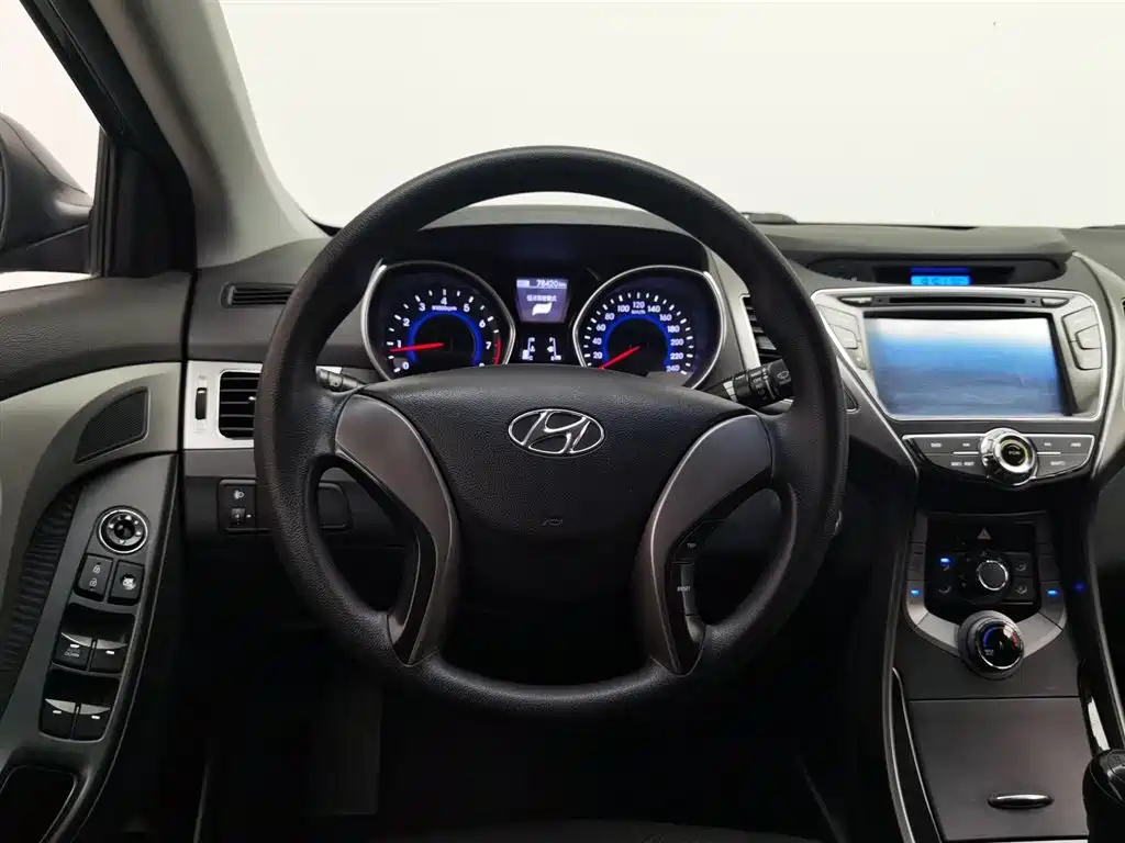 HYUNDAI ELANTRA 2014