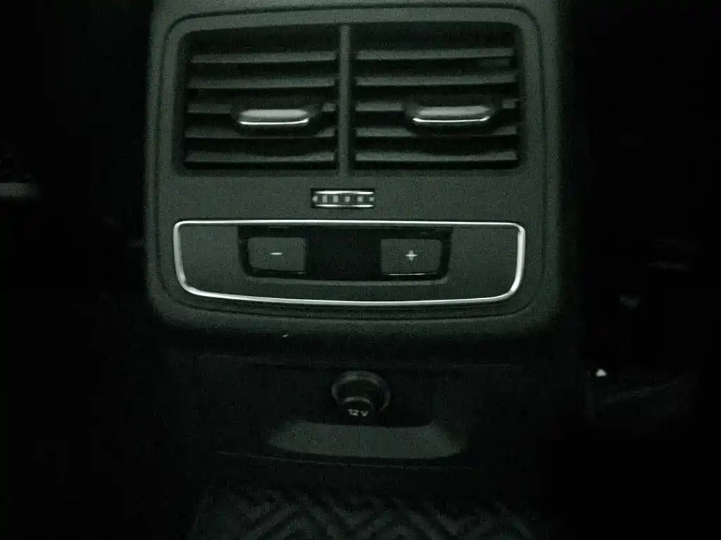 AUDI A4 IMPORT 2021