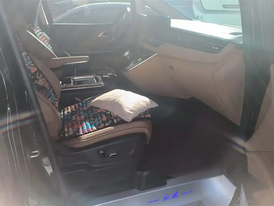 HONGQI HQ9 2024