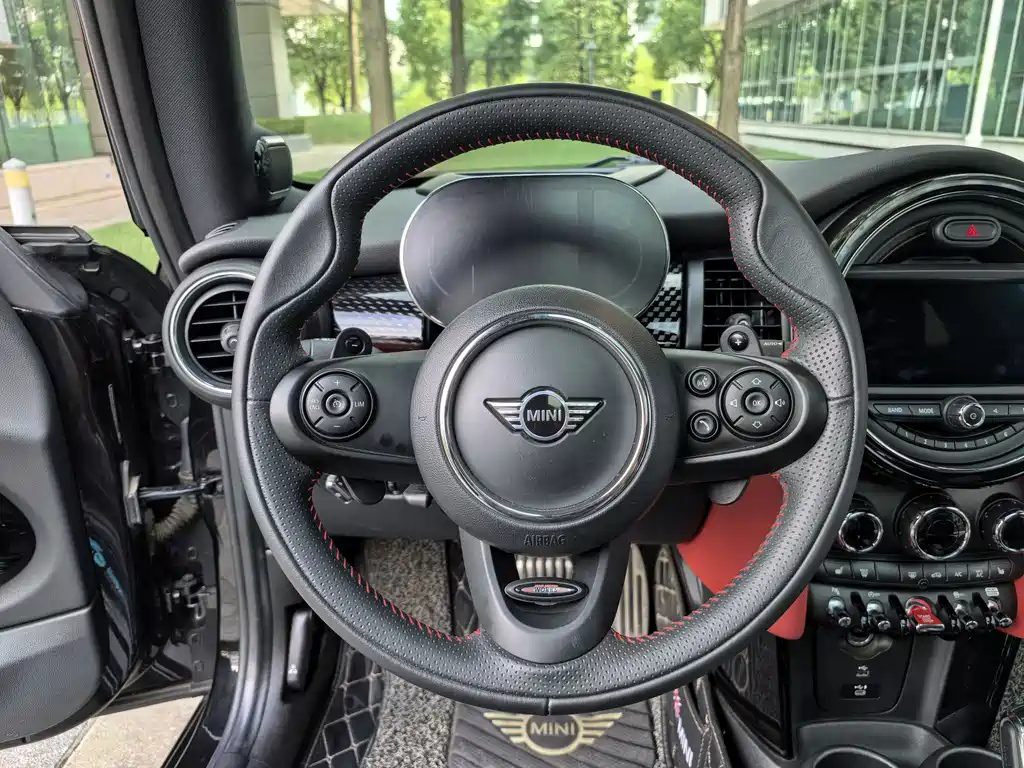 MINI JCW 2020