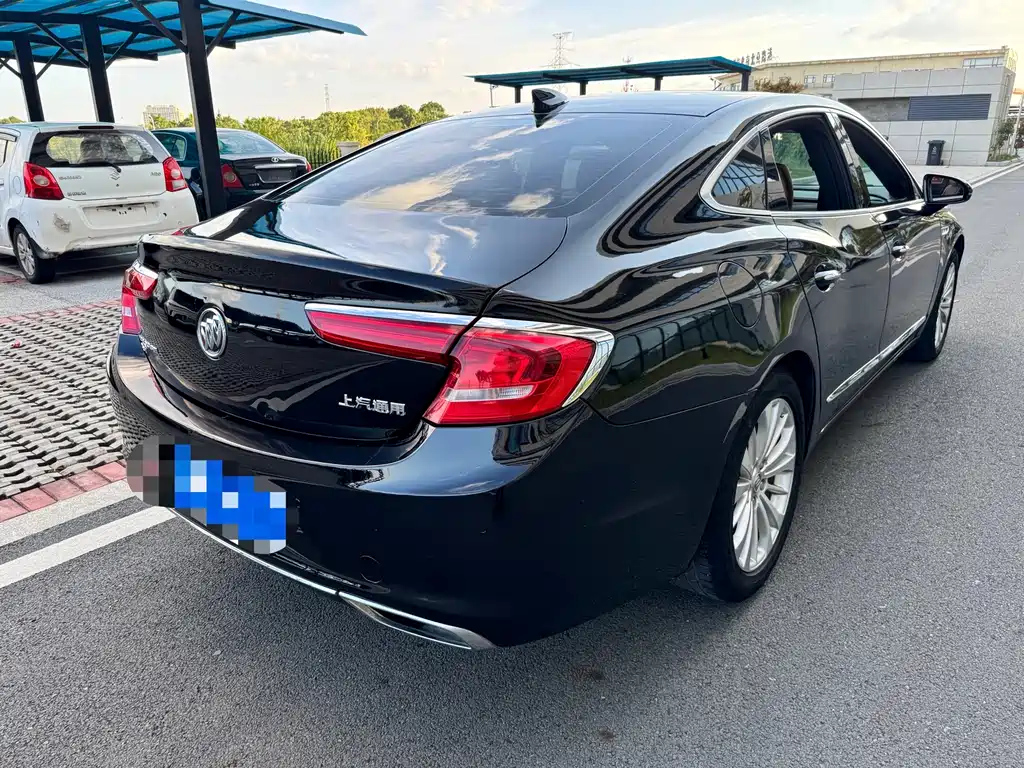 BUICK LACROSSE 2017