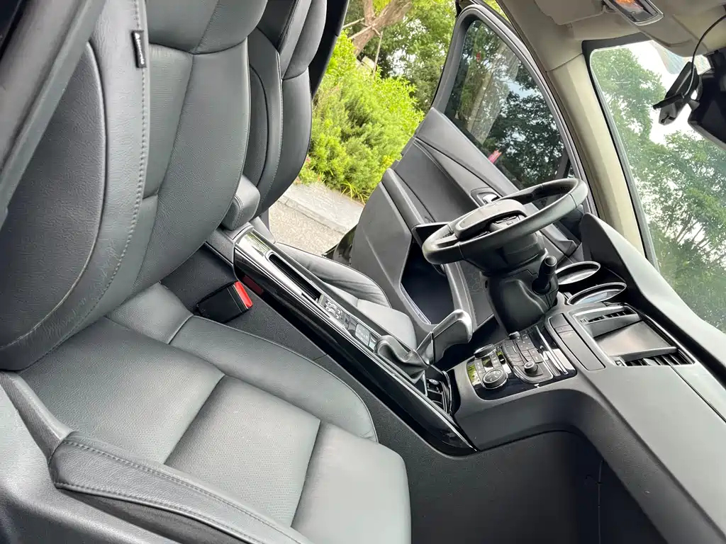 PEUGEOT 508 2015
