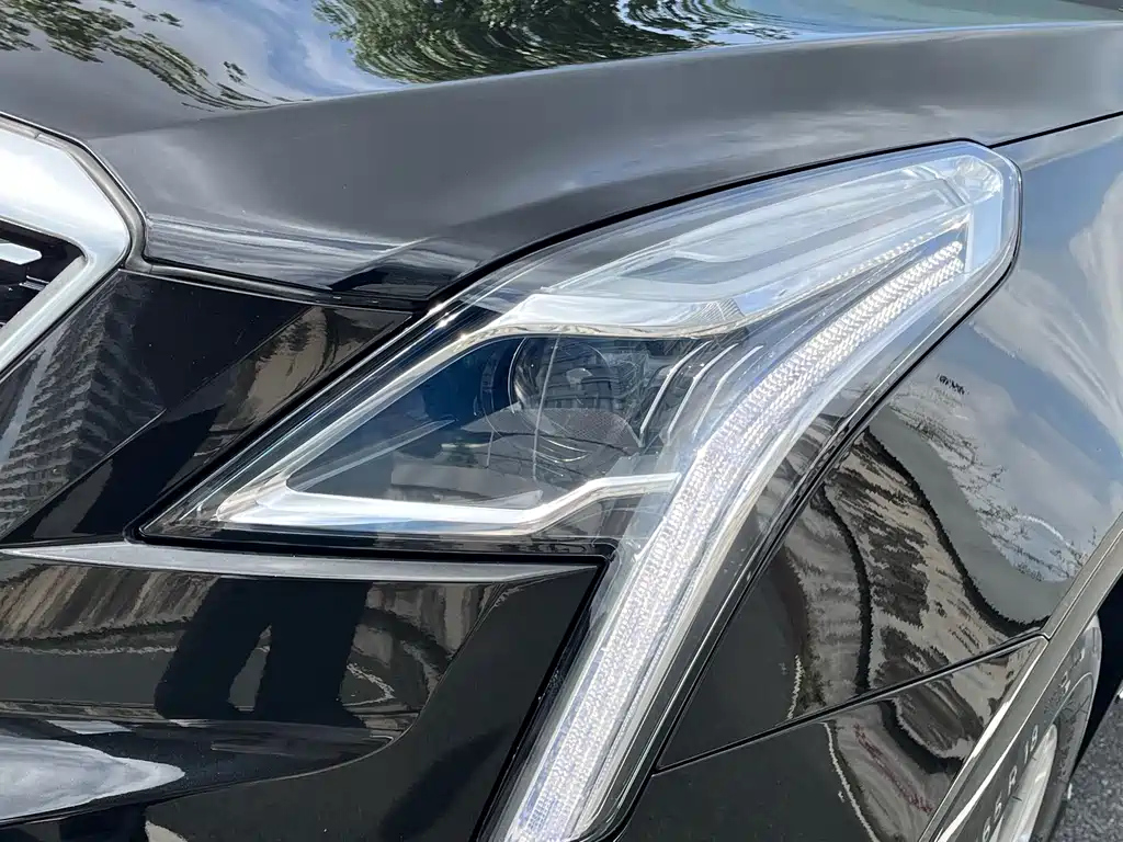 CADILLAC XT5 2021