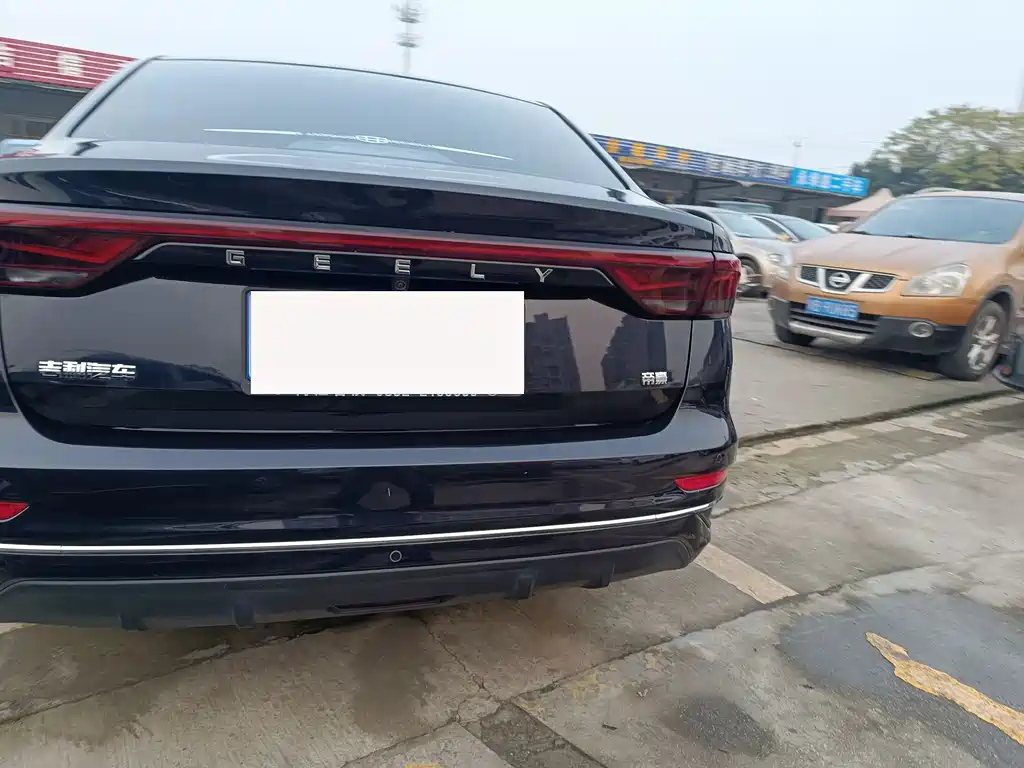 GEELY AUTO EMGRAND 2022