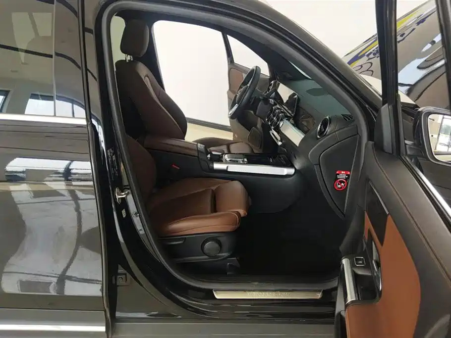 MERCEDES BENZ GLB 2020