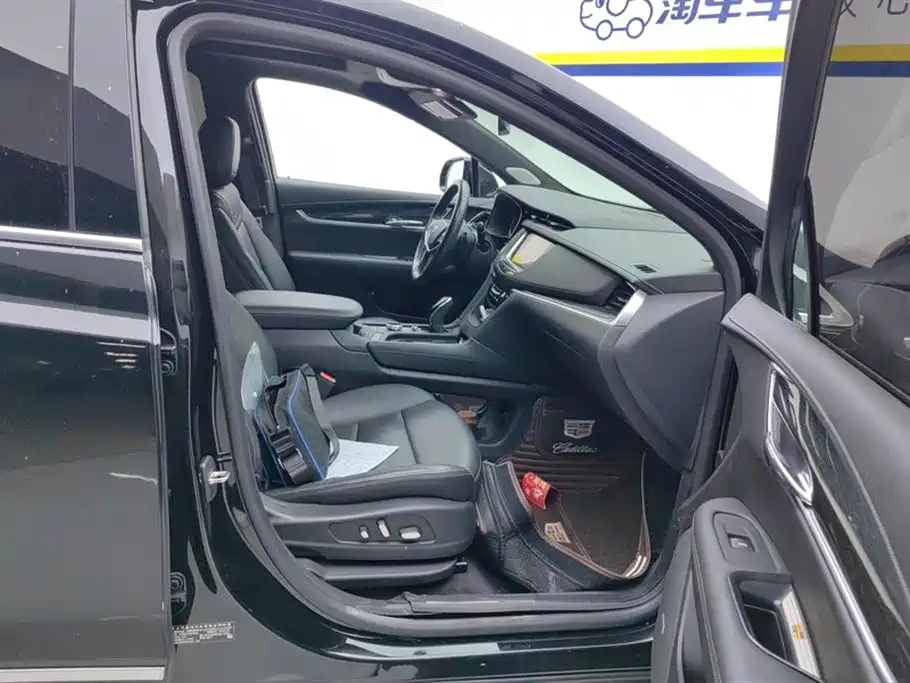 CADILLAC XT5 2020
