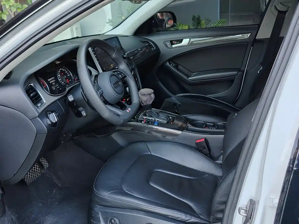 AUDI A4L 2016
