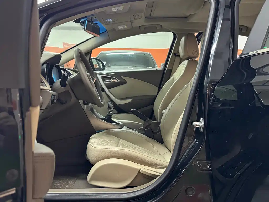 BUICK EXCELLE 2012