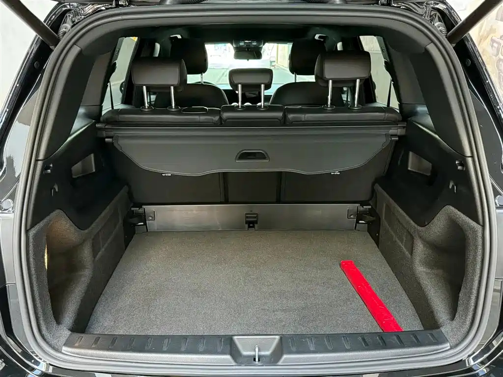 MERCEDES BENZ GLB 2024