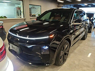 LI AUTO L6  2024