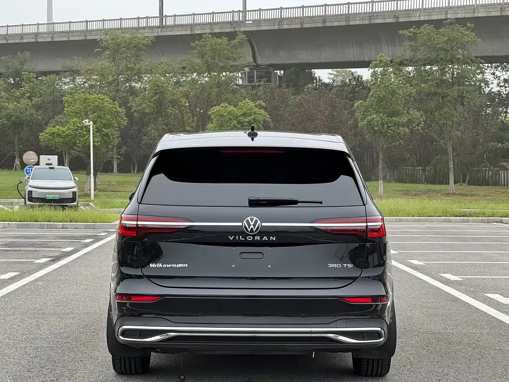 VOLKSWAGEN VILORAN 2024