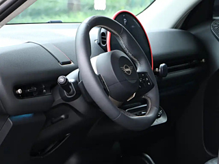 MINI OTHER  2024 YEAR E CLASSIC 2024