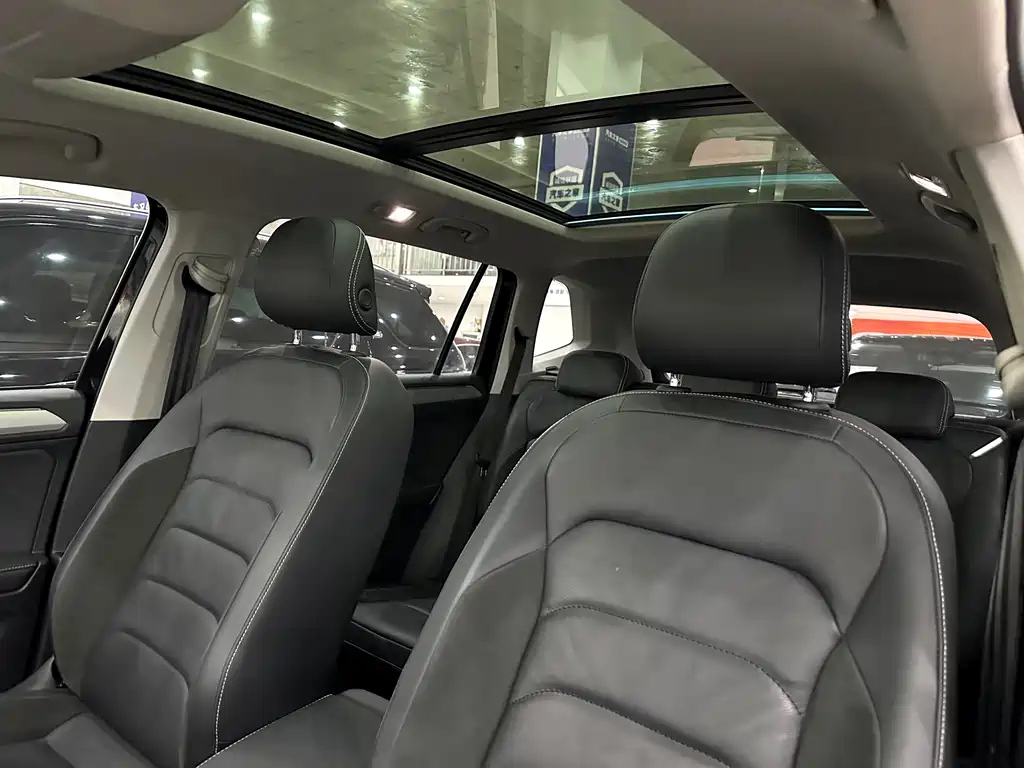 VOLKSWAGEN TIGUAN L 2018