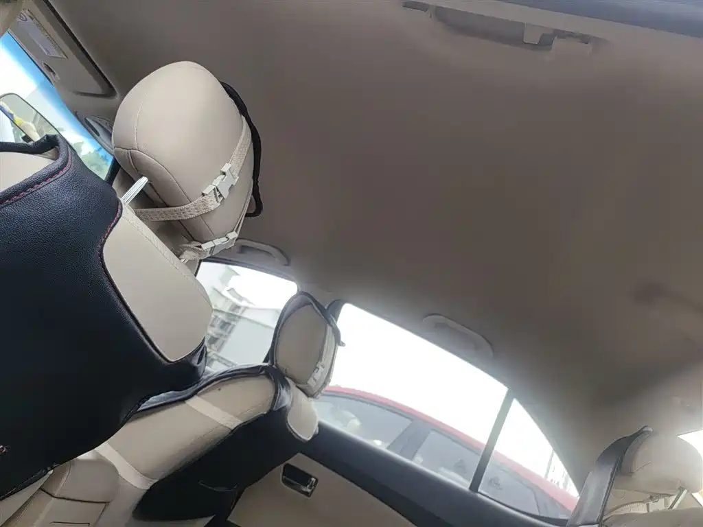 CHERY E3 2015