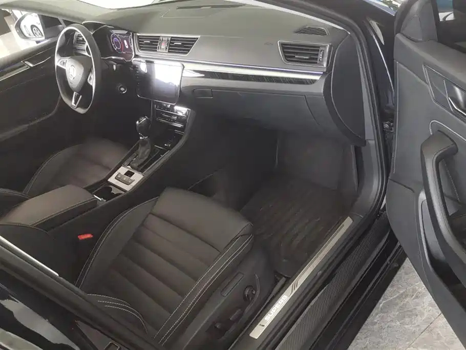 SKODA SUPERB 2023