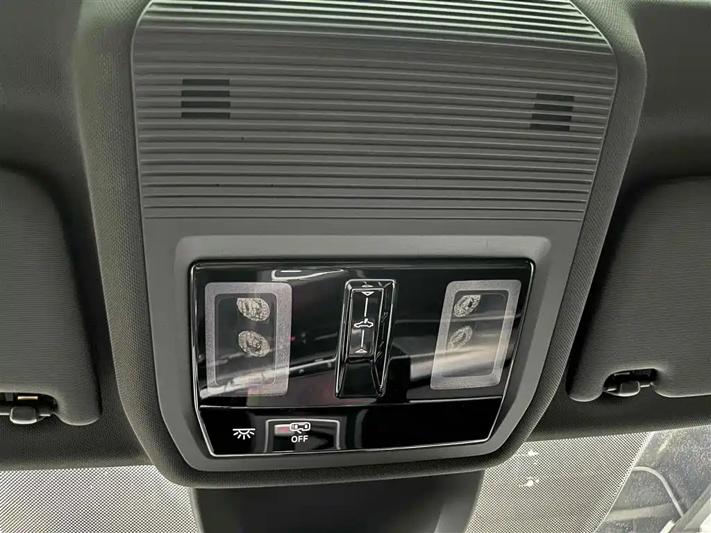 VOLKSWAGEN GOLF GTI 2021