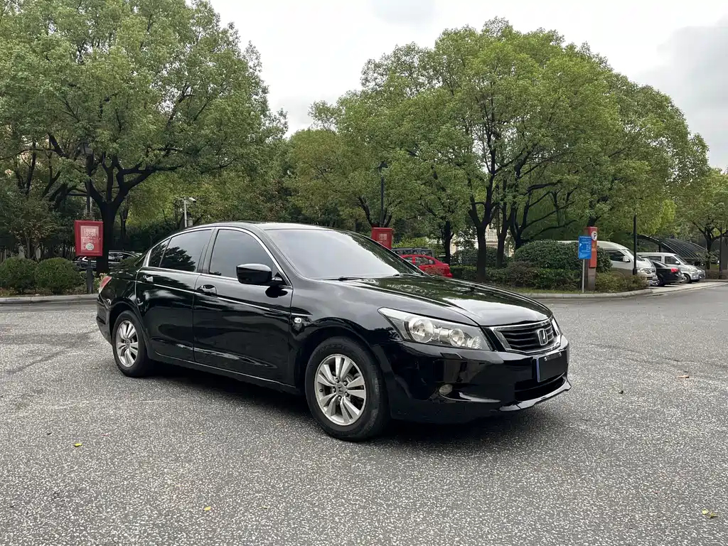 HONDA ACCORD 2010