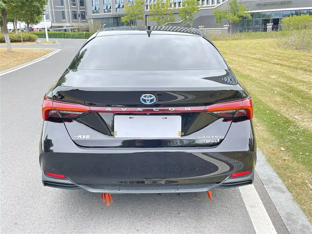 TOYOTA AVALON 2019