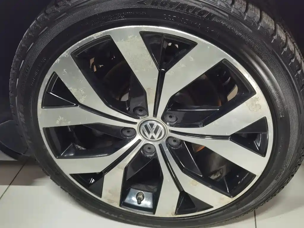 VOLKSWAGEN MAGOTAN 2018