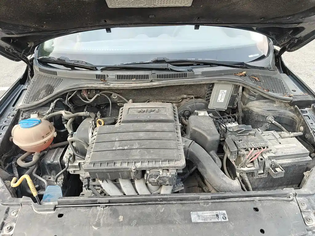 VOLKSWAGEN JETTA 2015
