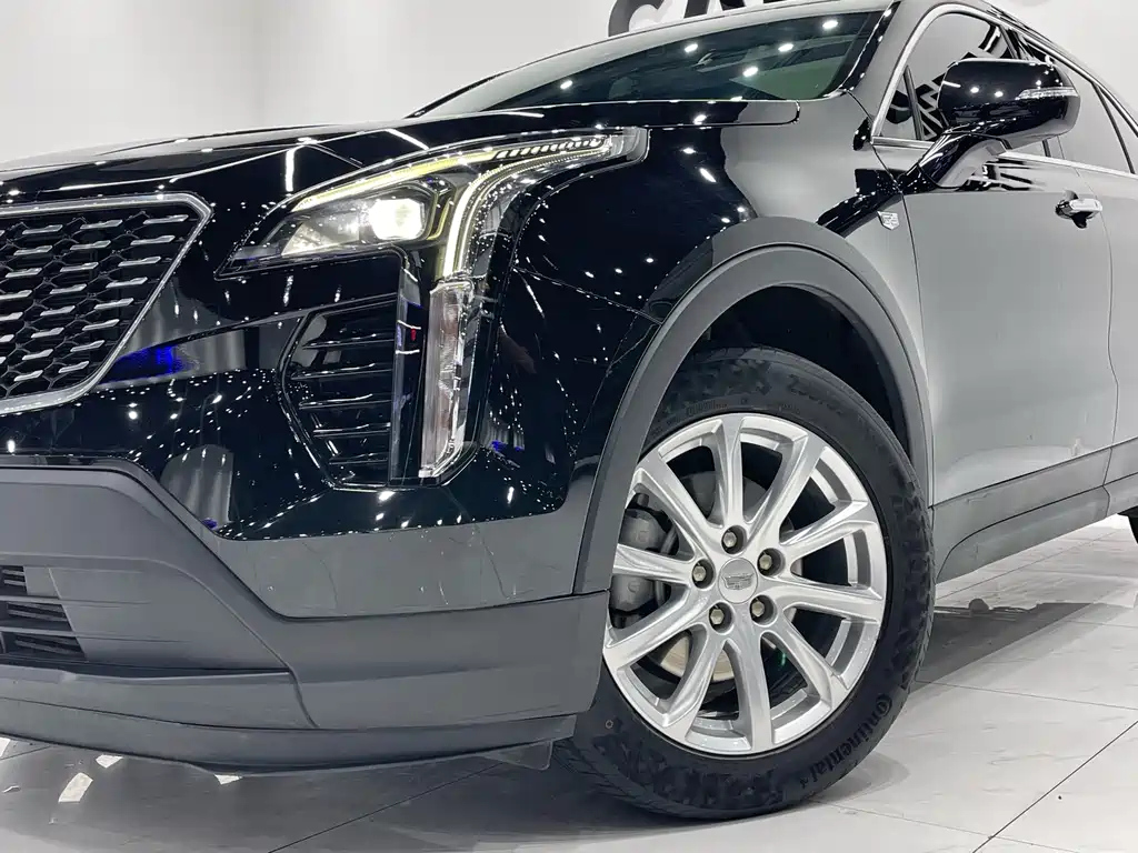 CADILLAC XT4 2021