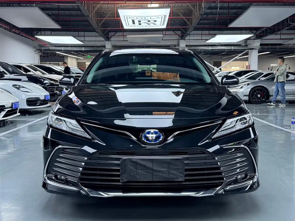 TOYOTA CAMRY 2023