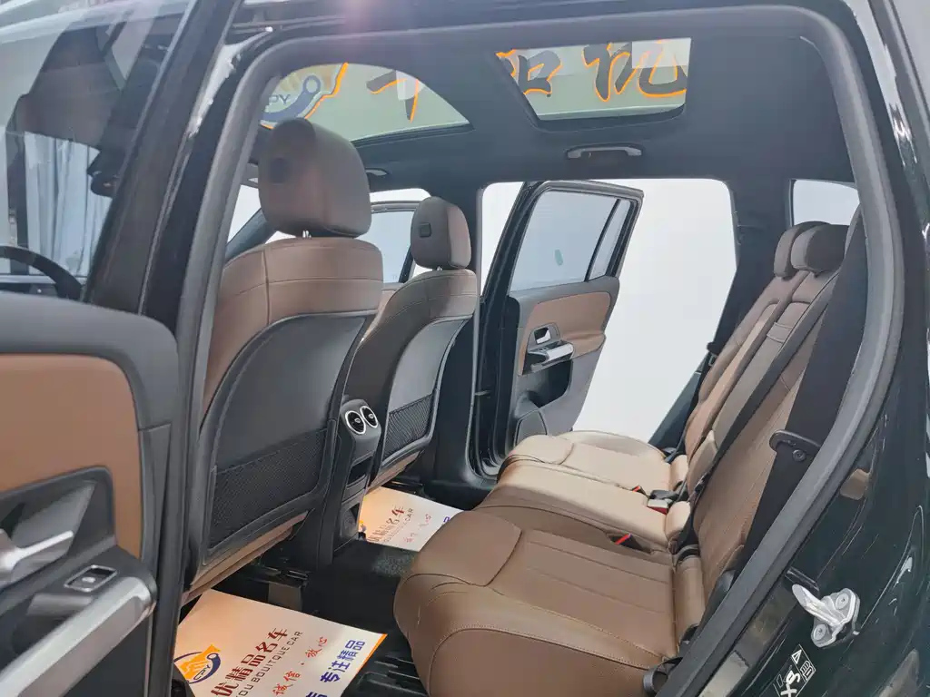 MERCEDES BENZ GLB 2021