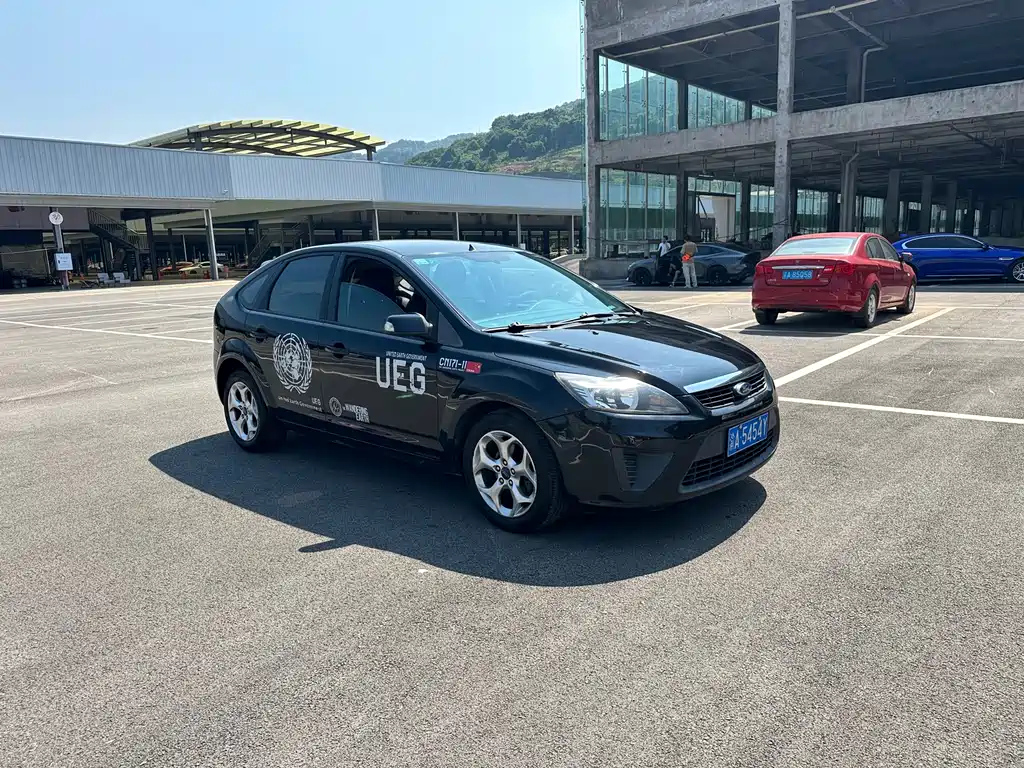 FORD FOCUS 2012