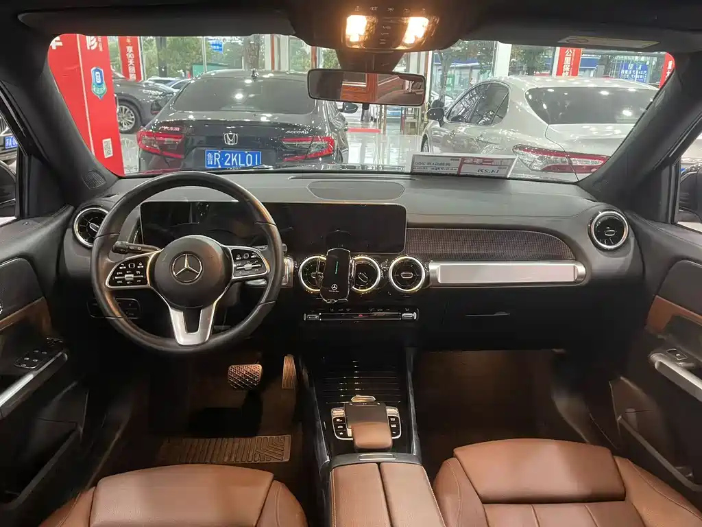 MERCEDES BENZ GLB 2020