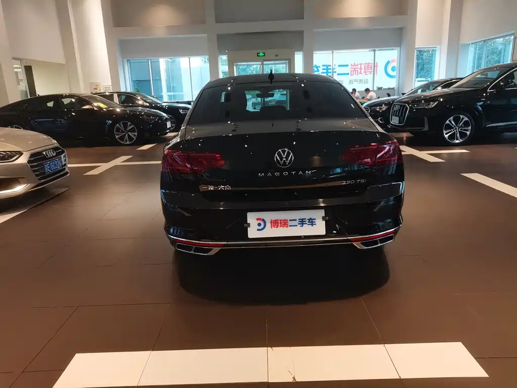 VOLKSWAGEN MAGOTAN 2024